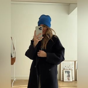 NWT basic blue beanie